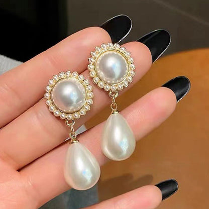 2021 New Korean Style Contracted Heart Pearl Earrings For Women Sweet Flower Zircon Geometrisk Stud Earring Girl Party Smycken