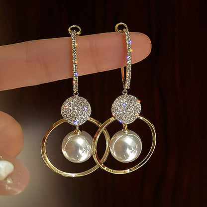 2021 New Korean Style Contracted Heart Pearl Earrings For Women Sweet Flower Zircon Geometrisk Stud Earring Girl Party Smycken